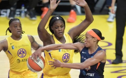 周日303 WNBA 风暴vs火花