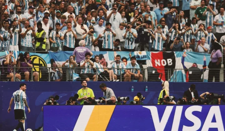 2026世界杯：梅西双响登顶历史射手榜，阿根廷2-0奥地利提前出线