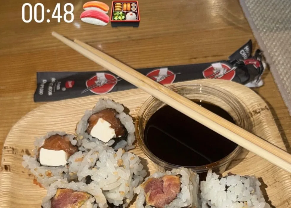 帕奎塔晒吃寿司照片引热议，巴西淘汰日本后场外话题升温