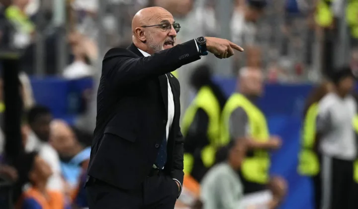 锁死奥利塞、猛攻迪涅：西班牙2-0战术完胜法国闯入世界杯决赛