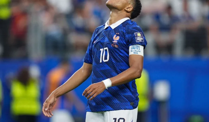 0-2！法国遭遇40年来世界杯淘汰赛最大比分失利，西班牙晋级决赛