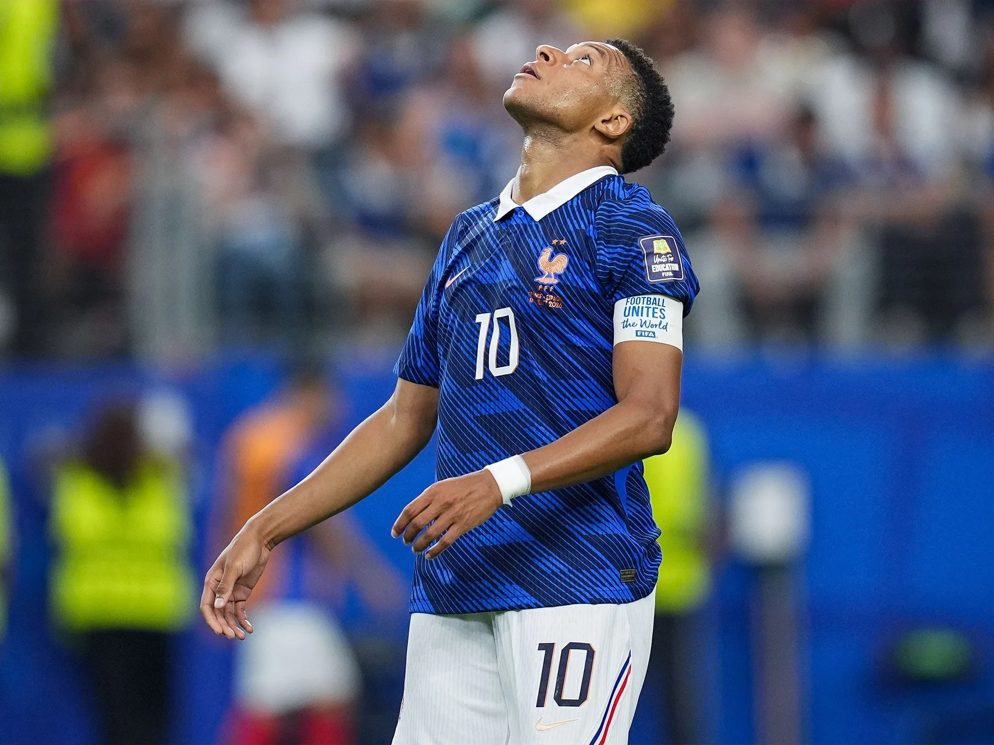 0-2！法国遭遇40年来世界杯淘汰赛最大比分失利，西班牙晋级决赛