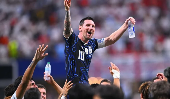 梅西将成第2位3次出战世界杯决赛的球员，阿根廷2-1绝杀英格兰