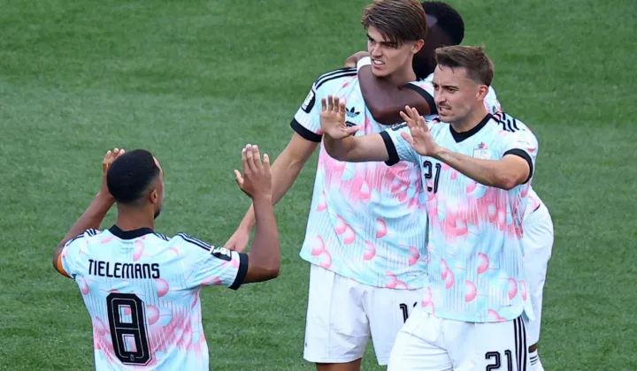 半场11比3射门占优！比利时2-1领先美国，5次射正打进2球
