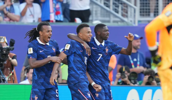 法国1-0险胜巴拉圭晋级八强，连续四届世界杯闯入八强阶段