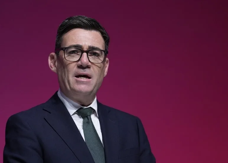 英国首相伯纳姆：若失去曼城现有老板，我会“非常担忧”