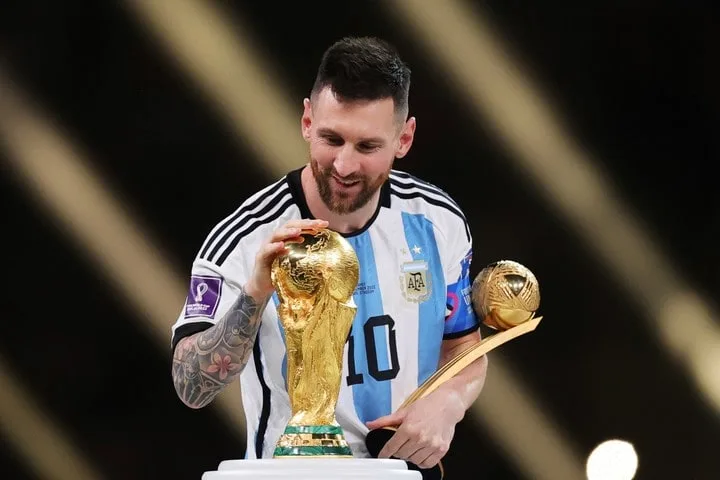 FIFA统计208场126球70助，梅西告别战1球2助结束21年国家队生涯